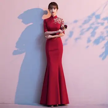Raudona Tradicinės Kinų Stiliaus Nuotaka Vestuvių Suknelės Siuvinėjimo Cheongsam Suknelė Skraiste Šalies Vakarinę Suknelę Tuoktis Vestido